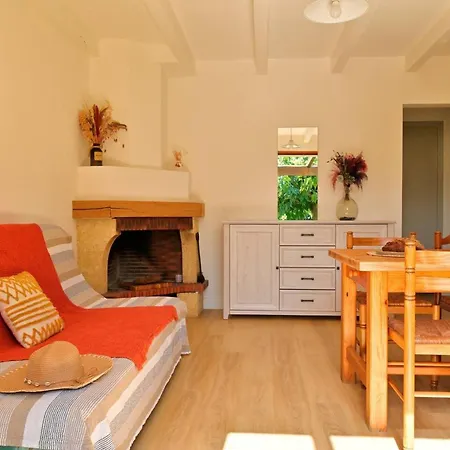 Σπίτι διακοπών Maison De 3 A A 100 M De La Plage Avec Terrasse Et Wifi Poggio Mezzana