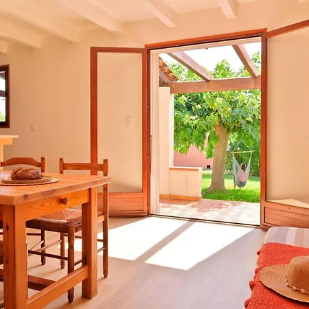 Holiday home Maison De 3 A A 100 M De La Plage Avec Terrasse Et Wifi *