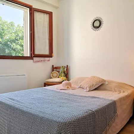 Maison De 3 A A 100 M De La Plage Avec Terrasse Et Wifi